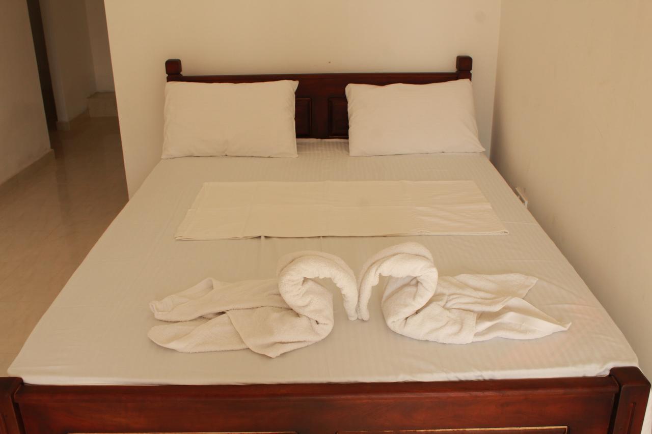 Pearl City Hotel Tissamaharama Kültér fotó