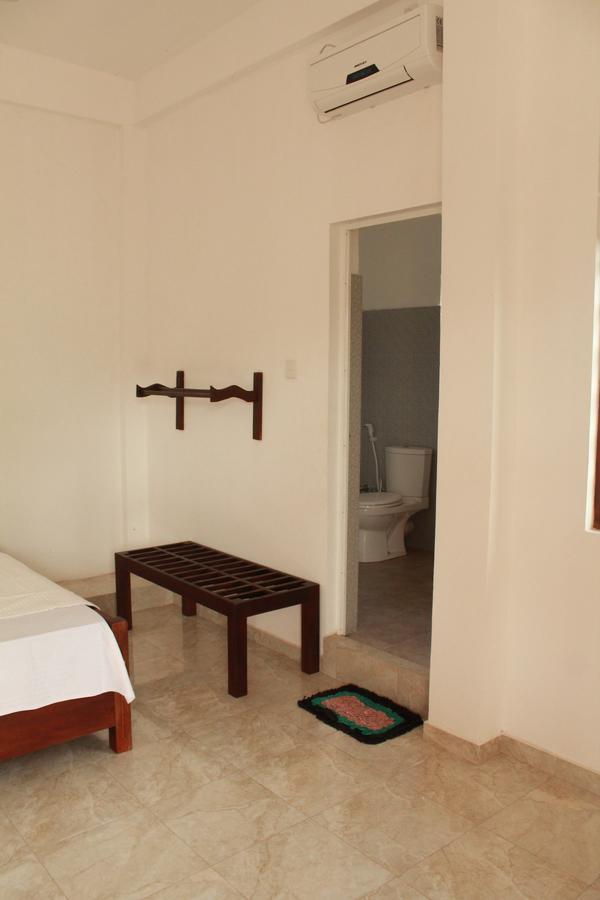 Pearl City Hotel Tissamaharama Szoba fotó