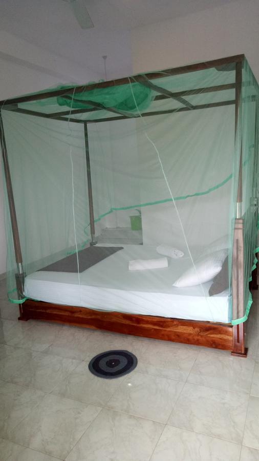 Pearl City Hotel Tissamaharama Kültér fotó